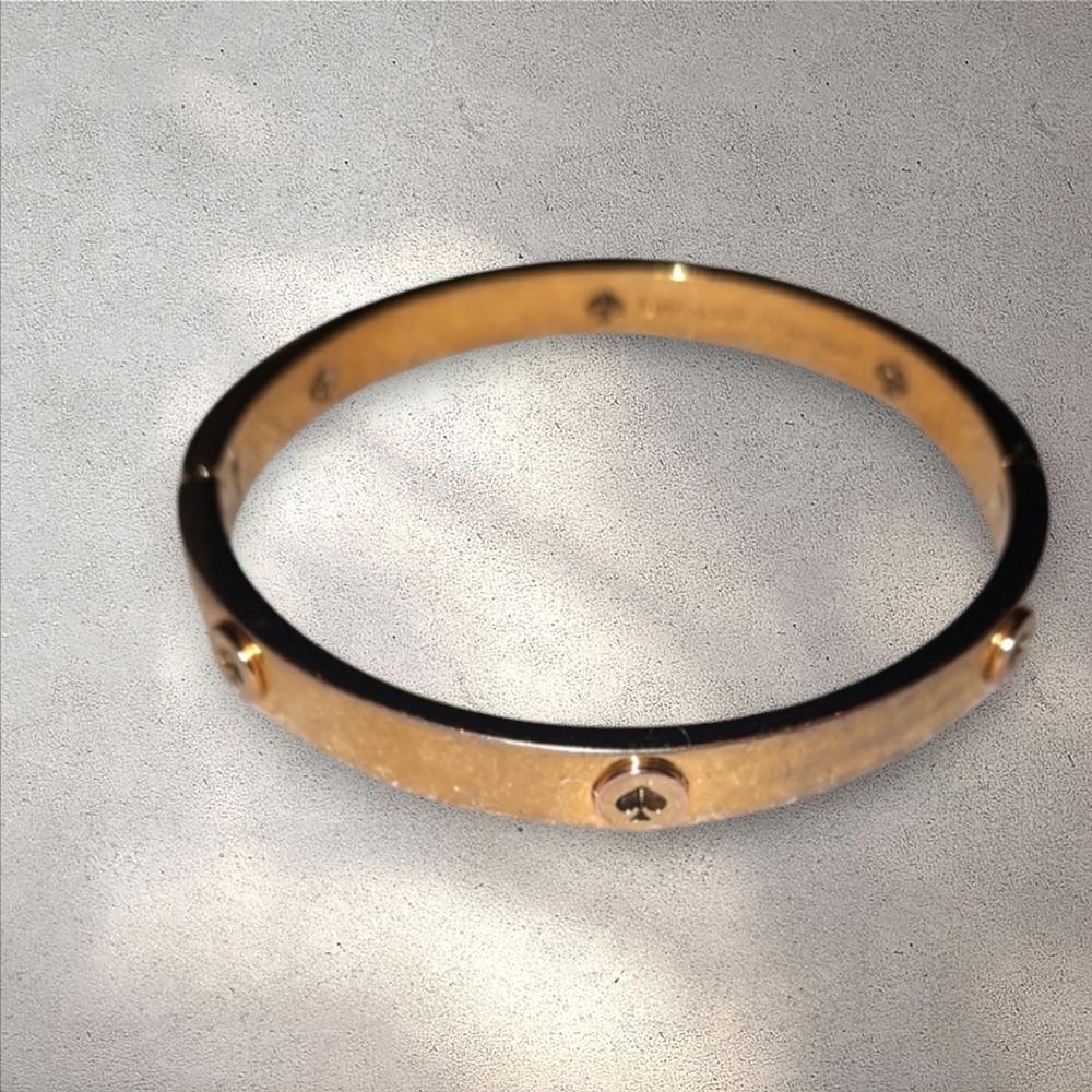 Kate Spade hinged bangle spade cut outs goldtone designer classic timeless